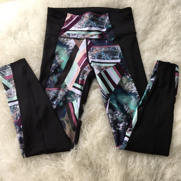 JoyLab | High-Waisted Performance 7/8 Leggings - Picture 2 of 5
